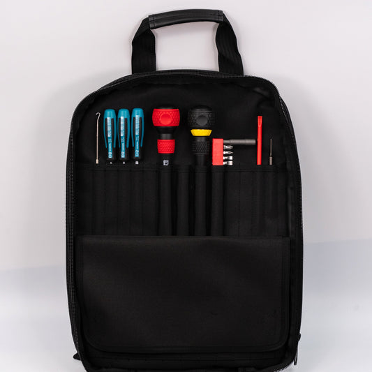 Trousse à outils Crawford Basic pour photocopieur avec tournevis JIS Vessel - 40 V - BP4 dans une mallette à outils zippée à 4 compartiments.