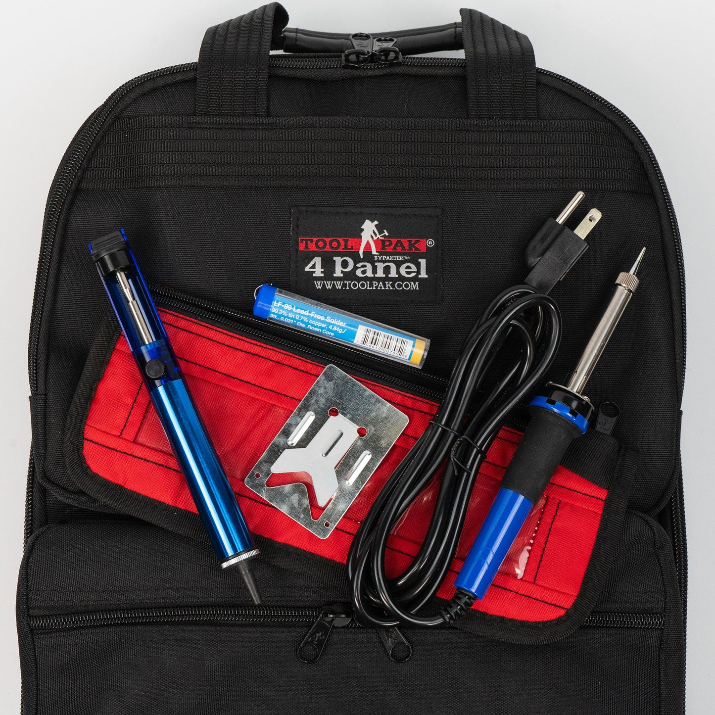 Trousse à outils Crawford Biomedical pour technicien de maintenance 73-BP4, rangée dans un sac à dos à 4 compartiments avec fermeture éclair.