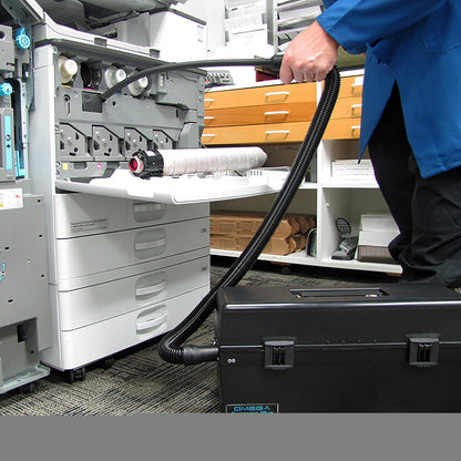 Aspirateur électronique Atrix VACOSE110 Omega Supreme Plus, protégé contre les décharges électrostatiques et doté d'une protection contre les interférences électromagnétiques et radioélectriques.