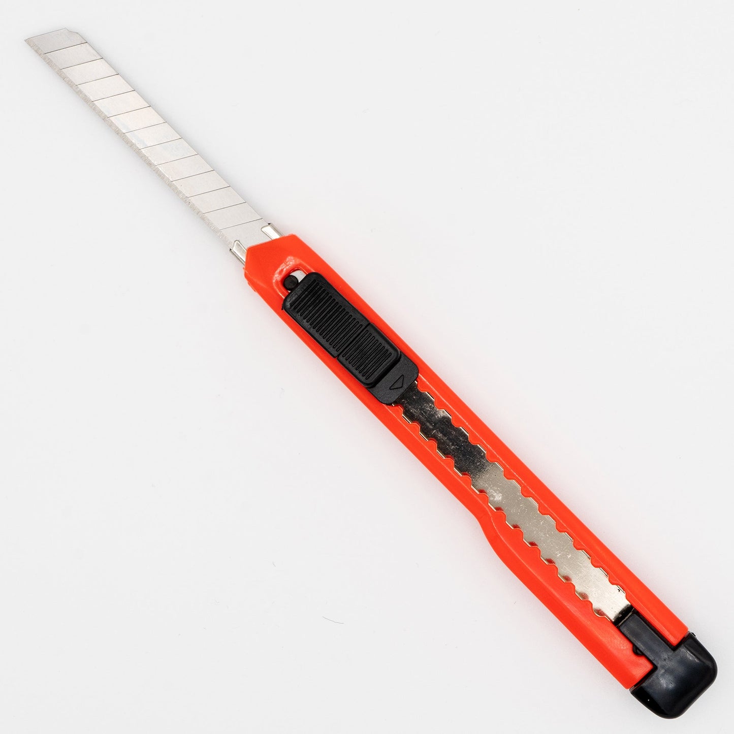 Couteau à lame sécable Crawford Tool 81020, modèle à 13 pans sécables