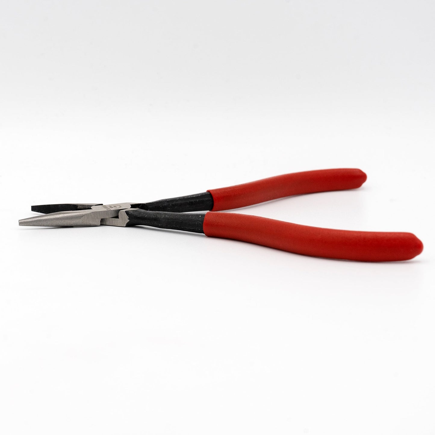 Pince à bec long miniature Crawford Tool 8634 avec mâchoires dentelées (à bec en chaîne)